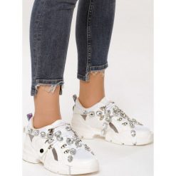 Białe Sneakersy Designate. Białe sneakersy damskie Born2be, z materiału. Za 109,99 zł.