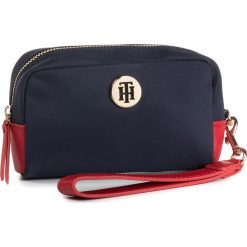 Kosmetyczka TOMMY HILFIGER - Core Nylon Make Up Bag AW0AW06839 901. Niebieskie kosmetyczki męskie TOMMY HILFIGER, bez wzorów, z tkaniny. W wyprzedaży za 139,00 zł.