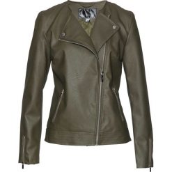 Kurtka biker ze sztucznej skóry bonprix ciemnooliwkowy. Zielone kurtki damskie marki bonprix, w paski, ze skóry. Za 169,99 zł.