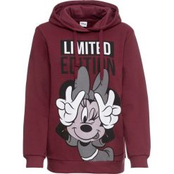 Bluza z kapturem i nadrukiem Myszki Minnie bonprix czerwony klonowy. Czerwone bluzy damskie bonprix, z nadrukiem, z dzianiny, bez rękawów, z kapturem. Za 119,99 zł.