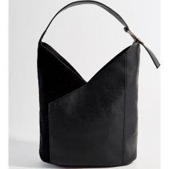 Torba City Bag - Czarny. Czarne torebki klasyczne damskie Mohito. Za 119,99 zł.