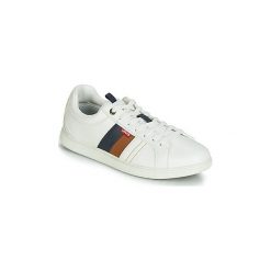 Buty Levis TULARE. Białe trampki męskie Levi's®, bez wzorów, bez zapięcia. Za 309,00 zł.
