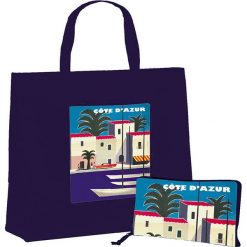Torba "Côte d’Azur" w kolorze granatowym na zakupy - 46 x 40 x 19 cm. Niebieskie torebki klasyczne damskie Éditions Clouet, w ażurowe wzory, z tworzywa sztucznego, z nadrukiem. W wyprzedaży za 24,95 zł.