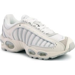 Buty NIKE - Air Max Tailwind IV AQ2567 102 White/White/Sail/Pure Platinum. Białe buty sportowe męskie Nike, ze skóry ekologicznej, bez zapięcia, nike air max. W wyprzedaży za 499,00 zł.