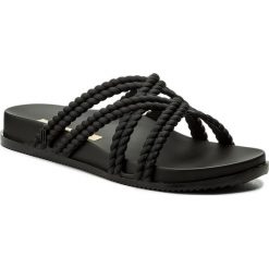 Klapki MELISSA - Cosmic + Salinas Ad 32283 Black 01003. Czarne klapki damskie Melissa, bez wzorów, z tworzywa sztucznego, bez obcasa. W wyprzedaży za 179,00 zł.