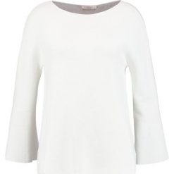 Swetry klasyczne damskie: Betty & Co Sweter snow white