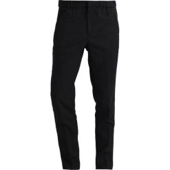 Chinosy męskie: Burton Menswear London WINDSOR Spodnie materiałowe black