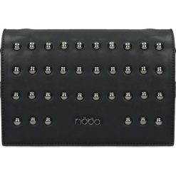 TOREBKA NOBO - NBAG-F2180-C020 - czarny -. Czarne torebki klasyczne damskie Nobo, bez wzorów, wizytowe, małe, bez dodatków. W wyprzedaży za 94,50 zł.