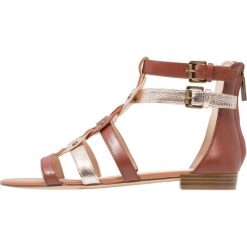 Sandały damskie: Nine West IRVETTE Sandały caramel/new saddle/watergold