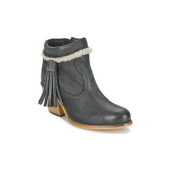 Botki Superdry TASSLE. Czarne botki damskie Superdry, bez obcasa, bez zapięcia. Za 463,20 zł.
