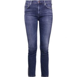 Jeansy damskie: Citizens of Humanity ROCKET ANKLE SPLIT HAM Jeansy Slim Fit studded ventana