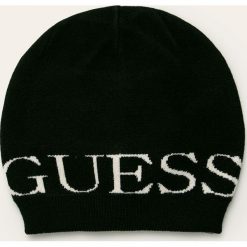 Guess Jeans - Czapka. Szare czapki damskie Guess Jeans, na zimę, z aplikacjami, z poliesteru. W wyprzedaży za 169,90 zł.