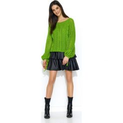 Sweter oversize z szerokimi rękawami zielony. Zielone swetry damskie e-margeritka.pl, na wiosnę, s, bez wzorów, z wełny, z krótkim rękawem, krótkie, bez kaptura. Za 129,99 zł.