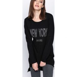 Czarna Bluzka Share With You. Czarne bluzki asymetryczne Born2be, l, z aplikacjami, z okrągłym kołnierzem, z długim rękawem. Za 49,99 zł.