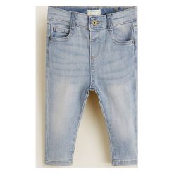 Mango Kids - Jeansy dziecięce 80-104 cm. Niebieskie spodnie chłopięce marki Mango Kids, bez wzorów, z elastanu, z podwyższonym stanem. Za 59,90 zł.