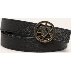 Armani Exchange - Pasek dwustronny. Czarne paski damskie Armani Exchange, w paski, z poliesteru. W wyprzedaży za 229,90 zł.