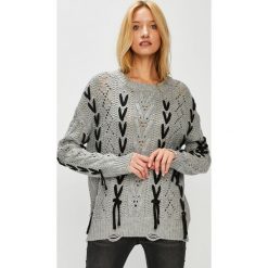 Medicine - Sweter Hand Made. Białe swetry klasyczne damskie MEDICINE, l, z dzianiny, z okrągłym kołnierzem. Za 139,90 zł.
