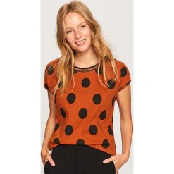 T-shirt we wzory - Brązowy. Brązowe t-shirty damskie Reserved, l. Za 39,99 zł.