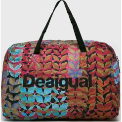 Desigual Sport - Torba. Różowe torebki damskie sportowe Desigual Sport, bez wzorów, z poliesteru, sportowe, na ramię, bez dodatków. Za 129,90 zł.