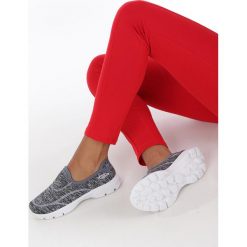 Szare Buty Sportowe Casu A-7. Szare buty sportowe damskie Casu, bez wzorów, sportowe. Za 29,99 zł.