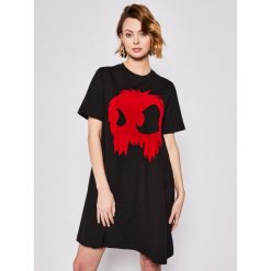 Sukienka codzienna MCQ Alexander McQueen 401641 ROT30 1091. Czarne sukienki damskie McQ Alexander McQueen, na co dzień, s, bez wzorów, z bawełny, bez kołnierzyka, bez rękawów, proste. W wyprzedaży za 499,00 zł.