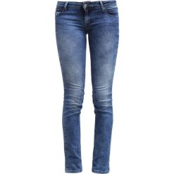 Teddy Smith Jeansy Slim Fit blue denim. Niebieskie rurki damskie marki Teddy Smith, z elastanu. Za 299,00 zł.