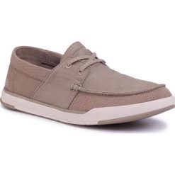 Półbuty CLARKS - Step Isle Base 261489697 Sand Canvas. Brązowe półbuty męskie Clarks, na co dzień, bez wzorów, z tworzywa sztucznego, eleganckie, bez zapięcia. Za 299,00 zł.