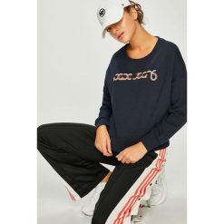 Pepe Jeans - Bluza June. Niebieskie bluzy damskie marki Pepe Jeans, s, z nadrukiem, z elastanu, bez rękawów, z kapturem. W wyprzedaży za 159,90 zł.