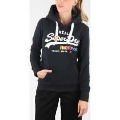 SuperDry Bluza Niebieski. Niebieskie bluzy damskie Superdry, xs, z nadrukiem, z bawełny, bez rękawów, bez kaptura. Za 352,95 zł.