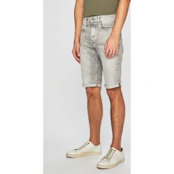 G-Star Raw - Szorty. Szare spodenki i szorty męskie G-Star RAW, bez wzorów, z elastanu, retro. Za 329,90 zł.