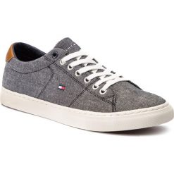 Tenisówki TOMMY HILFIGER - Seasonal Textile Sneaker FM0FM02204 Black 990. Szare półbuty męskie TOMMY HILFIGER, bez wzorów, z gumy, klasyczne, bez zapięcia. W wyprzedaży za 199,00 zł.