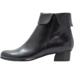 Everybody Ankle boot glove blu. Niebieskie botki damskie skórzane Everybody. Za 599,00 zł.