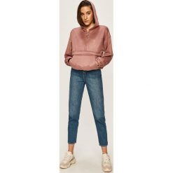 Answear - Bluza. Różowe bluzy damskie ANSWEAR, s, bez wzorów, z poliesteru, z krótkim rękawem, krótkie, z kapturem. W wyprzedaży za 119,90 zł.