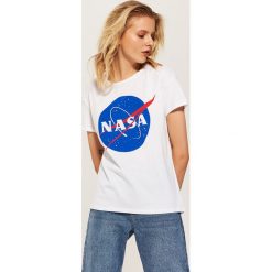 T-shirt NASA - Biały. Białe t-shirty męskie marki House, l. Za 39,99 zł.