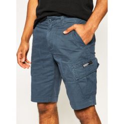 Szorty materiałowe Superdry Core Cargo M7110015A. Zielone spodenki i szorty męskie Superdry, m, bez wzorów, z elastanu. W wyprzedaży za 199,00 zł.