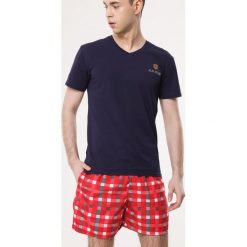 Czerwone Szorty Oceanographic. Czerwone spodenki i szorty męskie Born2be, xl, bez wzorów. Za 29,99 zł.