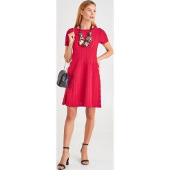 SUKIENKA ARDENNE pinko. Sukienki damskie Pinko, m, bez wzorów, eleganckie, bez kołnierzyka, bez rękawów. W wyprzedaży za 573,30 zł.