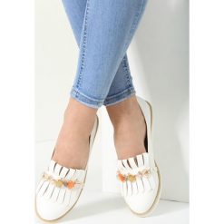 Białe Mokasyny Ask Me. Białe mokasyny damskie vices. Za 59,99 zł.