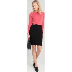 Rosemunde LAICA Sweter baroque rose. Czerwone swetry klasyczne damskie Rosemunde, z kaszmiru. Za 629,00 zł.