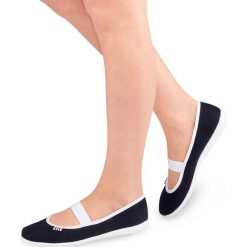 Tenisówki damskie Befado 493Q002 Granatowe. Niebieskie trampki i tenisówki damskie Befado, bez wzorów, z tkaniny, bez zapięcia. Za 41,00 zł.