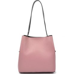 Torebki klasyczne damskie: Skórzana torebka w kolorze jasnoróżowym – (S)28 x (W)31 x (G)14 cm