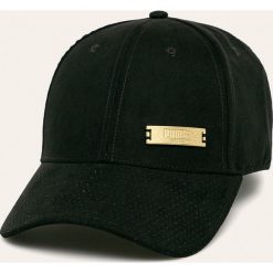 Puma - Czapka. Czarne czapki męskie Puma, z aplikacjami, z poliesteru. W wyprzedaży za 49,90 zł.