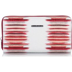 Skórzany portfel damski kopertówka RFID Jennifer Jones 5295-2. Pomarańczowe portfele damskie Jennifer Jones, bez wzorów, ze skóry. Za 79,99 zł.