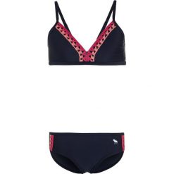 Abercrombie & Fitch Bikini navy. Niebieskie stroje dwuczęściowe dziewczęce marki Abercrombie & Fitch. W wyprzedaży za 143,10 zł.