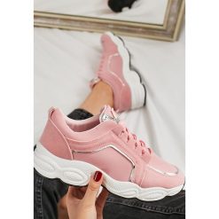 Różowe Sneakersy Long Run. Czerwone sneakersy damskie vices, z materiału. Za 89,99 zł.