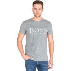 BOSS Koszulka Szary. Szare podkoszulki męskie Boss, s, z haftami, z bawełny, z krótkim rękawem. Za 211,95 zł.