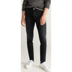 Mango Man - Jeansy Blacky. Szare jeansy męskie Mango Man, z aplikacjami. Za 199,90 zł.