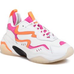 Sneakersy TAMARIS - 1-23738-24 Wht/Neon Comb 121. Białe półbuty damskie Tamaris, ze skóry. W wyprzedaży za 229,00 zł.