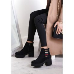 Czarne Botki Samuels. Czarne botki damskie Renee, vintage, za kostkę, bez obcasa, na obcasie, na zamek. Za 139,99 zł.