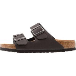 Birkenstock ARIZONA Kapcie anthracite. Szare kapcie męskie marki Birkenstock, z materiału. W wyprzedaży za 263,20 zł.